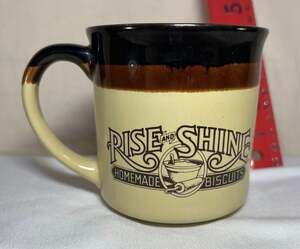 VTG Hardees Rise And Shine Homemade Biscuits brown tan coffee cup restaurant REA